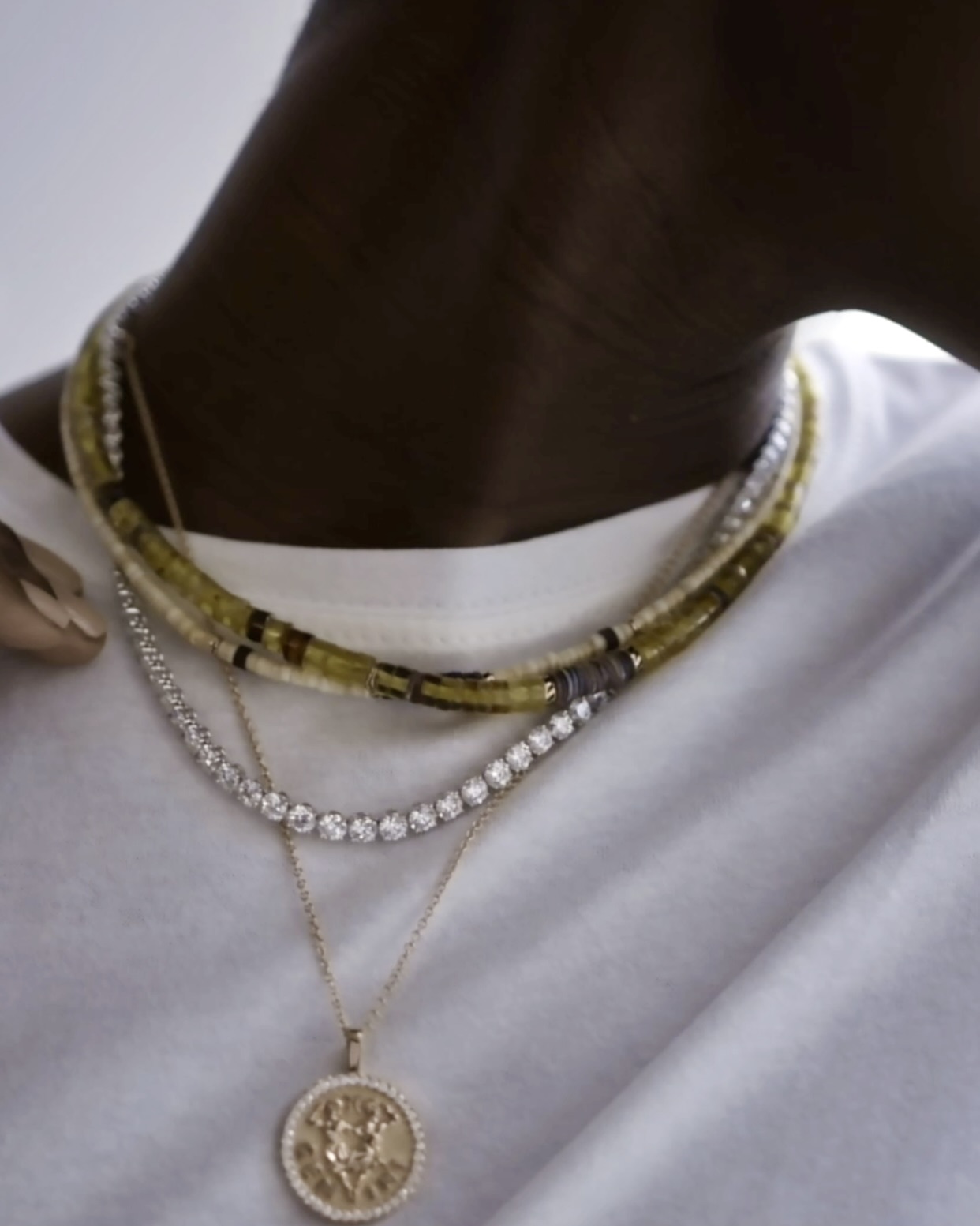 3 Stylish Ways to Master Layering Necklaces with Diamonds