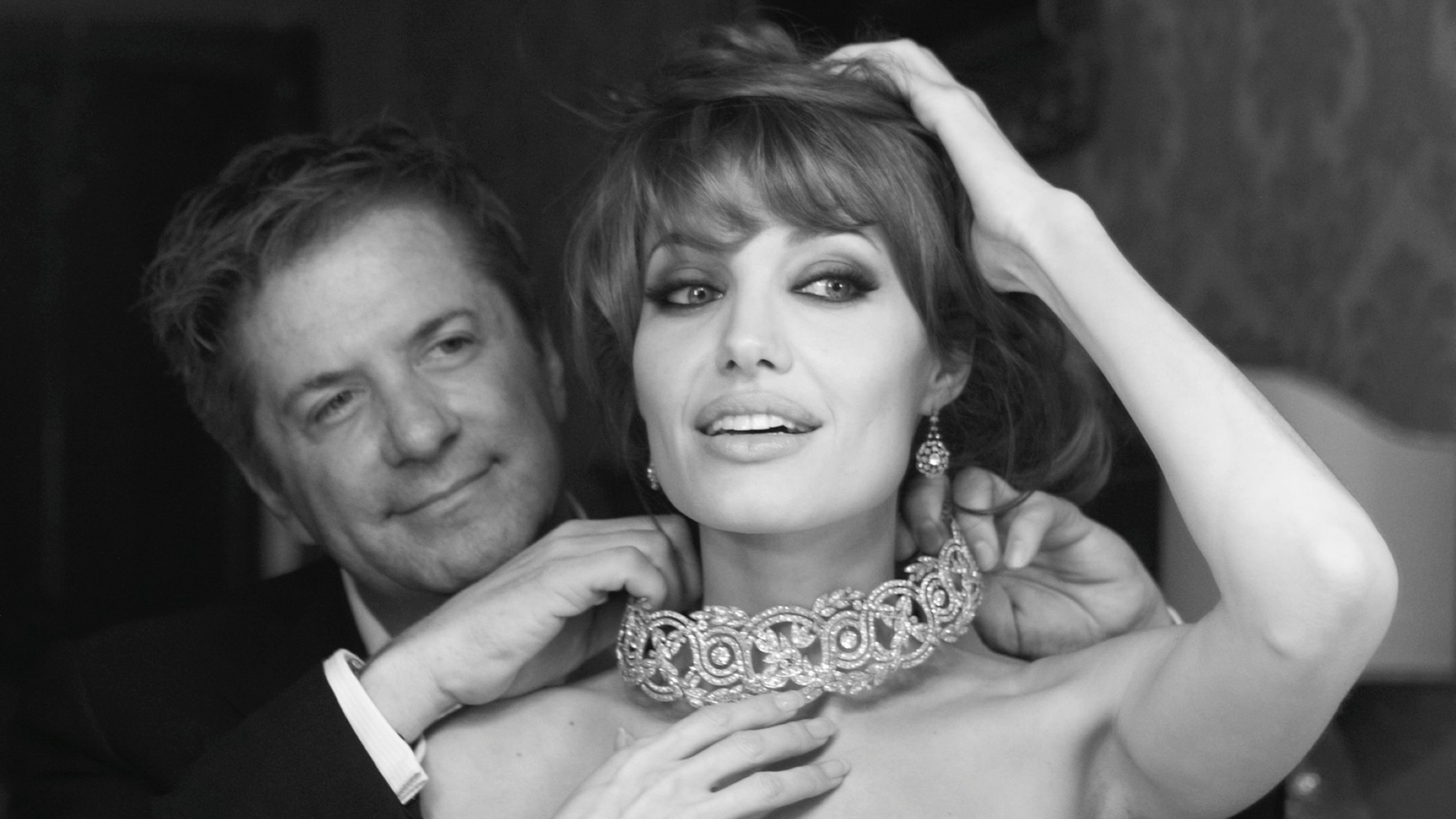 The Diamond Choker Craze Isn’t Going Anywhere