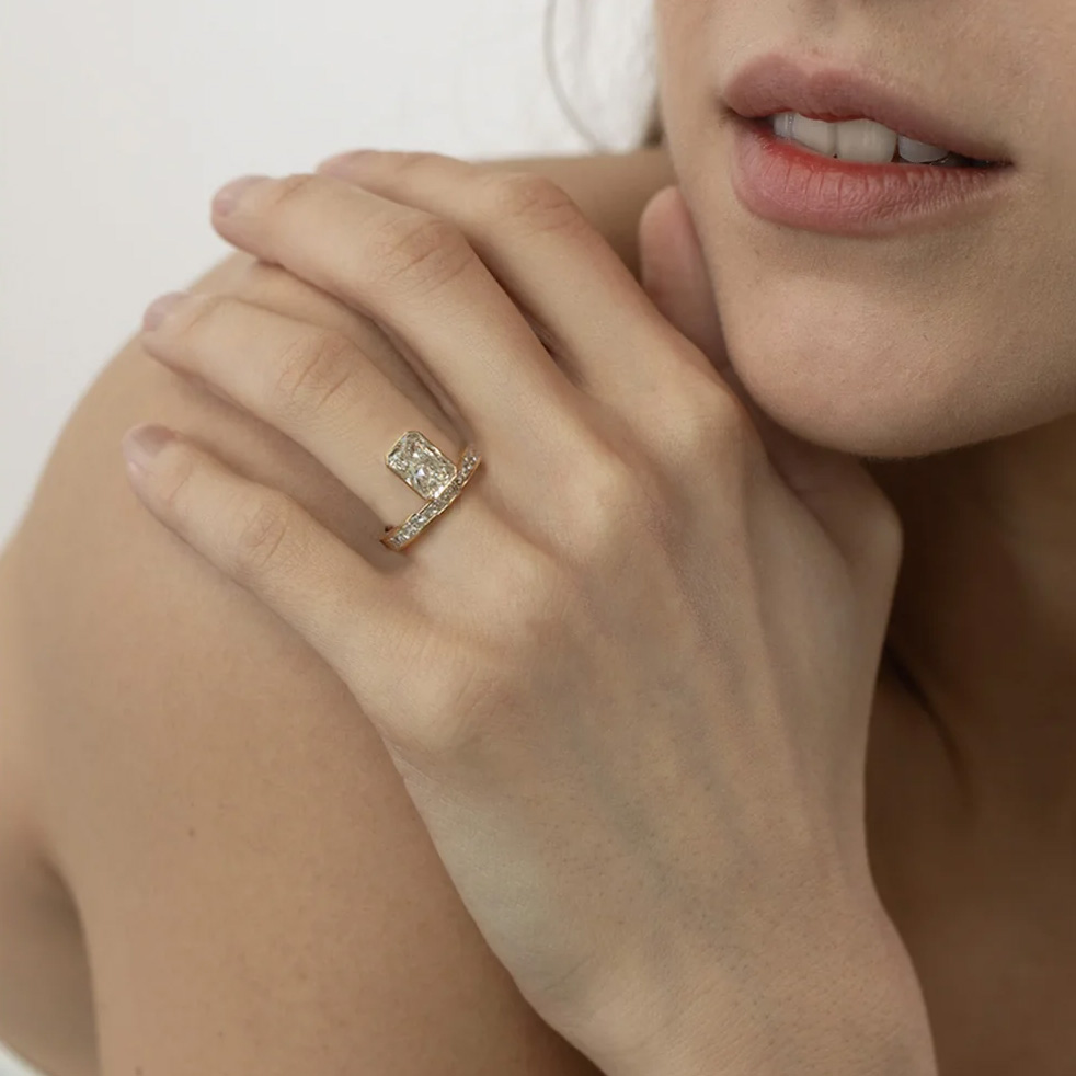 radiant cut engagement rings