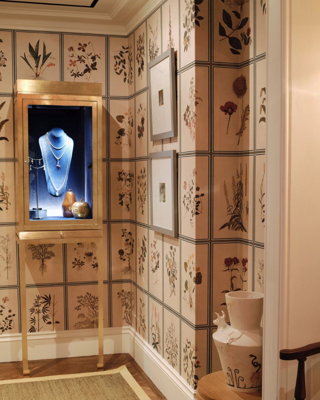 Celeb Fave Designer Jessica McCormack's NYC Store is a Magpie's Dream 5 Jessica McCormack NYC store