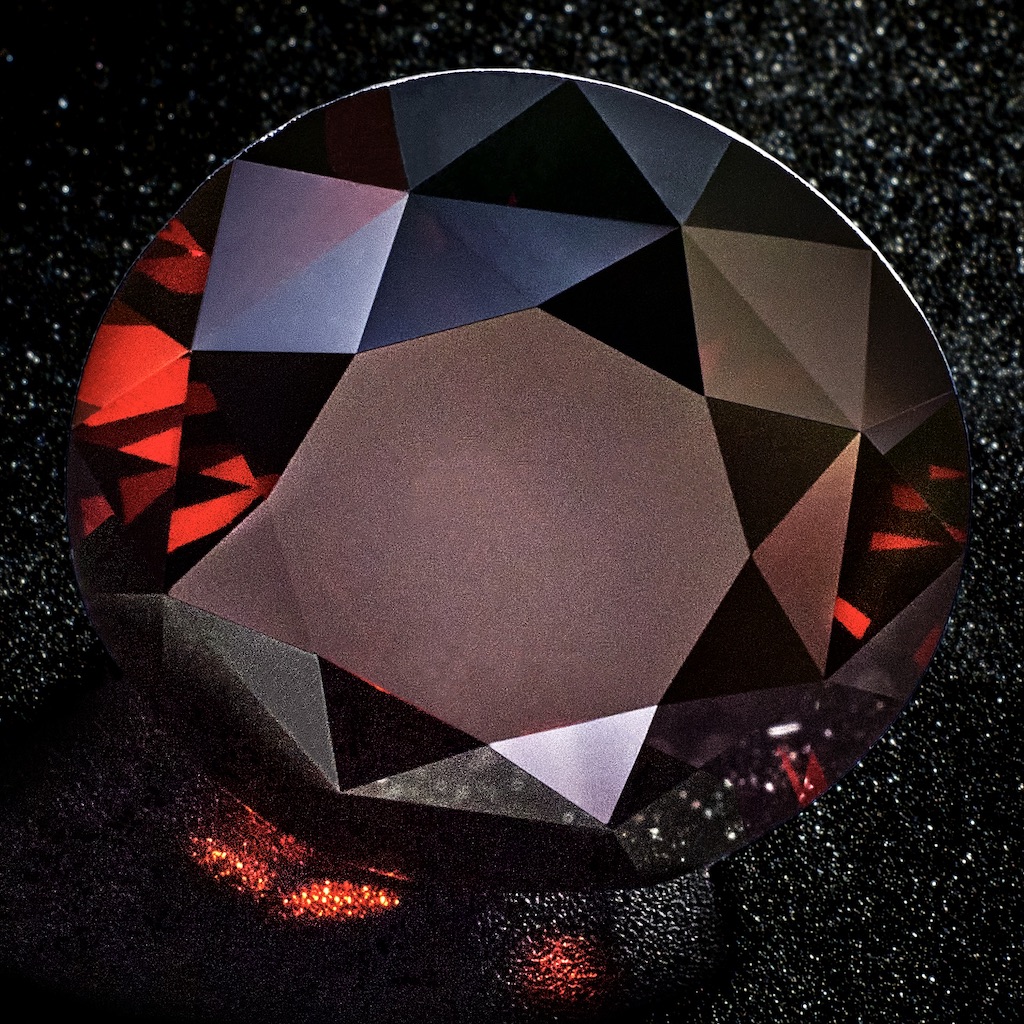 Rare diamonds: DeYoung red diamond