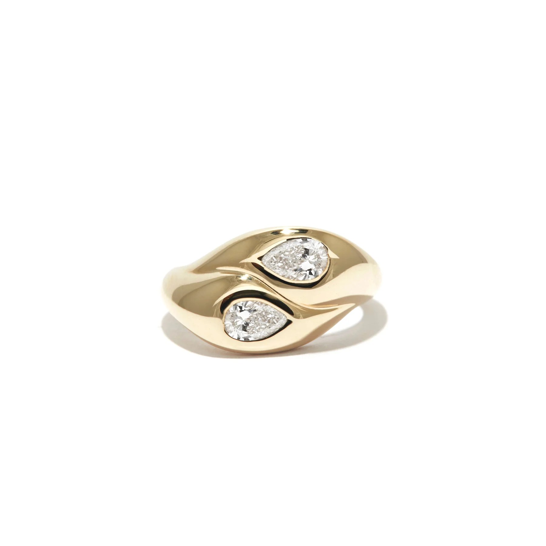 pear shaped engagement ring