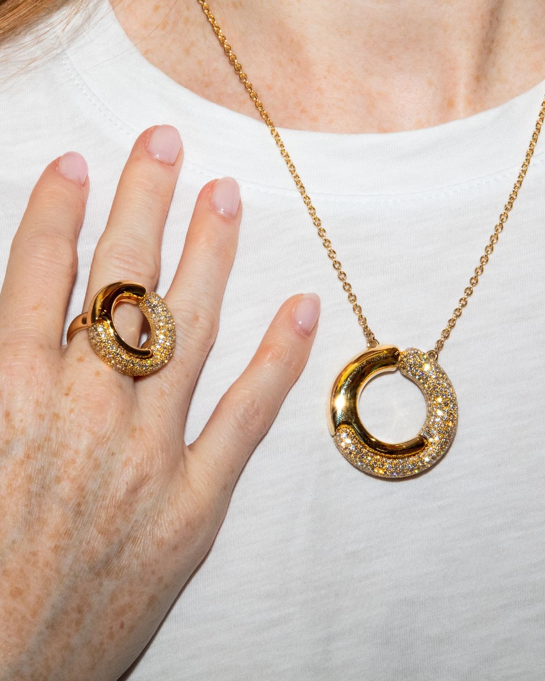 The 20 Best Diamond Pieces Spotted at COUTURE 2025 38 The 20 Best Diamond Pieces Spotted at COUTURE 2025