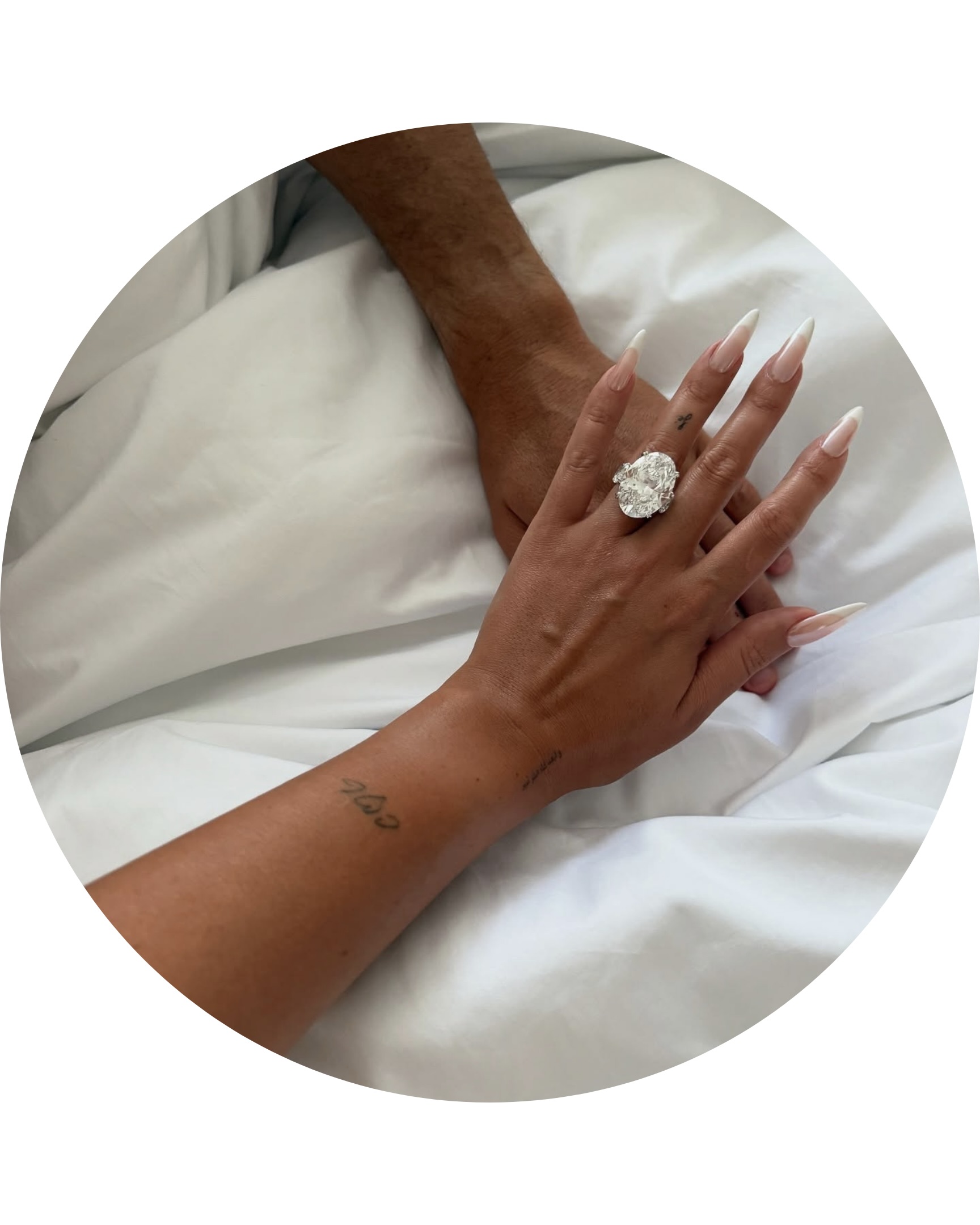 Red Carpet Romance: The Best Place For Celebrities to Debut An Engagement Ring 5 Georgina Rodríguez wears her Diamond Engagement Ring from Cristiano Ronaldo