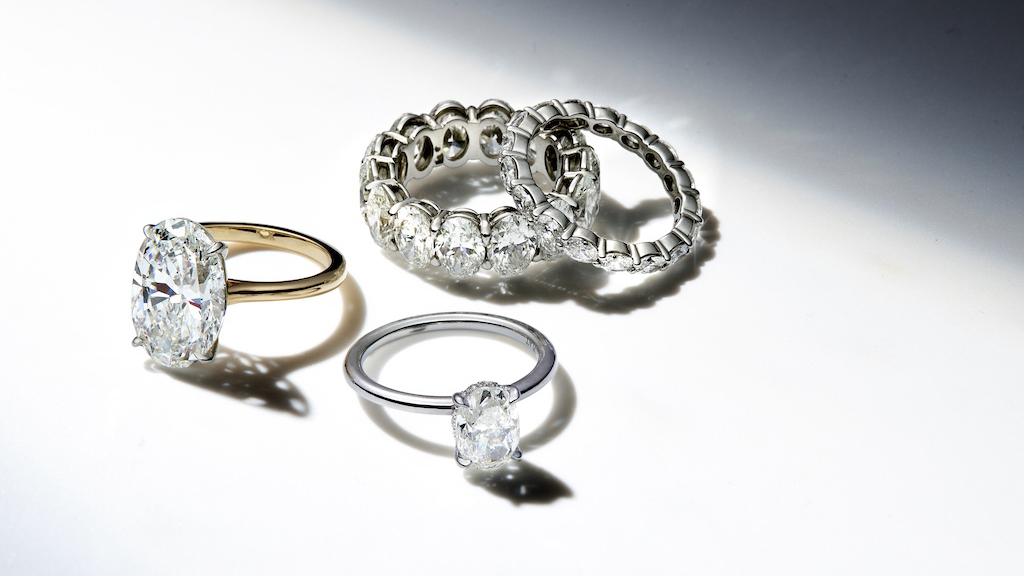 How to Design a Custom Engagement Ring: Tips & Ideas