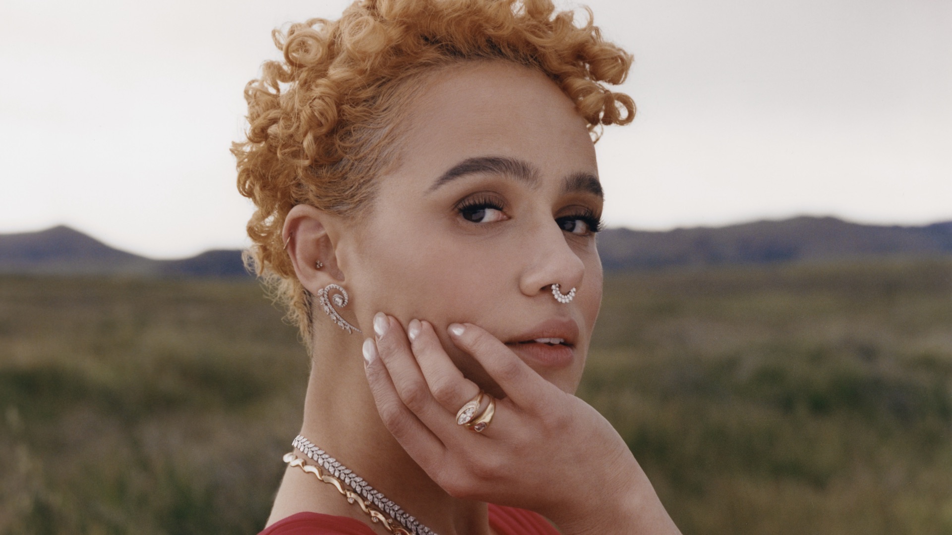 From Ritual to Runway: The Rise of the Diamond Septum Piercing 1 From Ritual to Runway: The Rise of the Diamond Septum Piercing