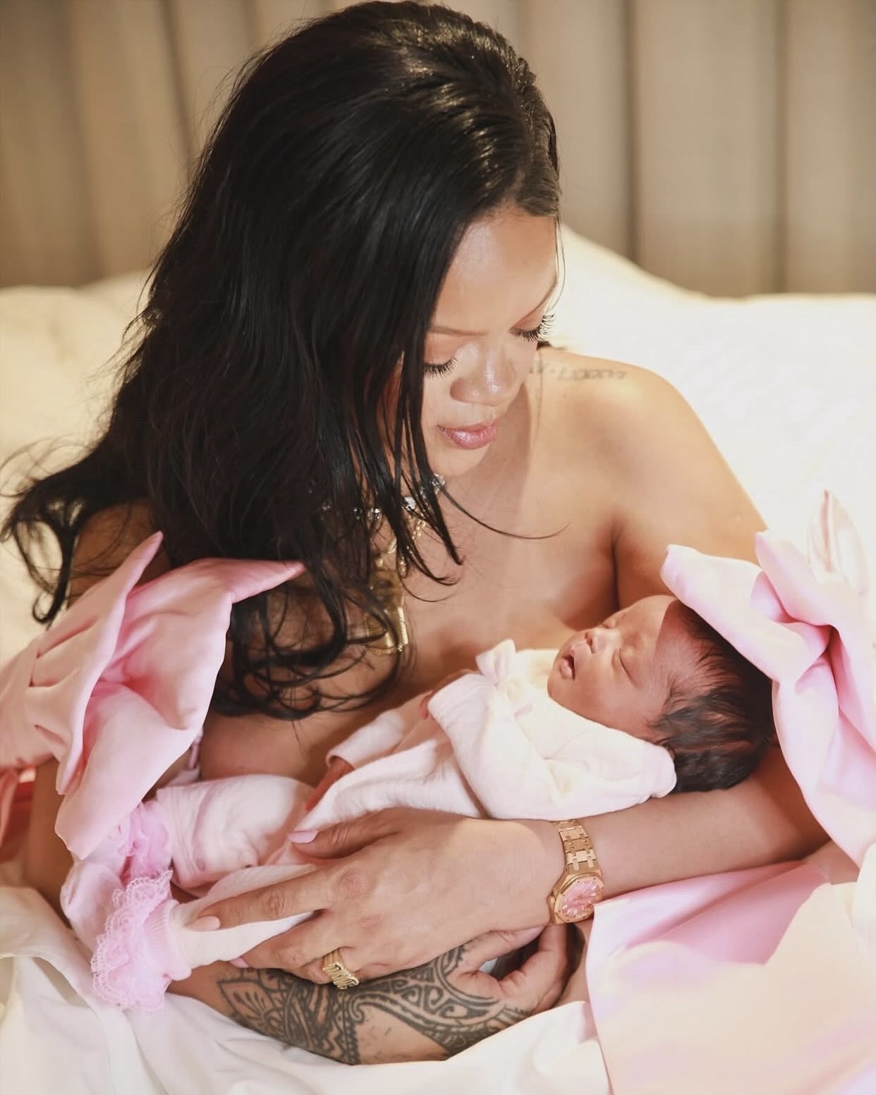 Shine Bright Like Rihanna: 31 Times Her Diamonds Turned Heads 3 Rihanna Wore Diamond Jewels to Announce The Birth of Her New Baby, Rocki Irish Mayers