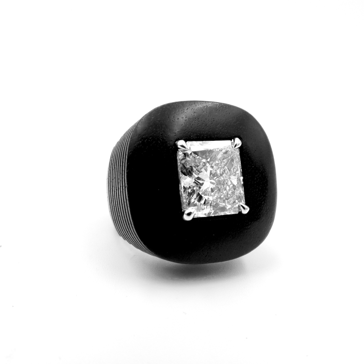 Perfect Pairing: Natural Diamonds and Wood Jewelry