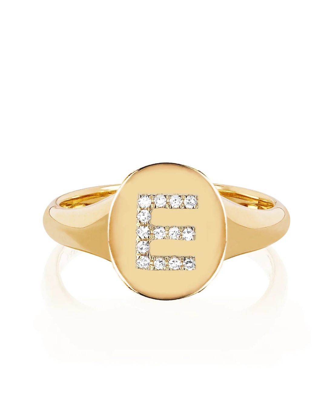 Why the Signet Ring Is the Perfect Unisex Accent Piece