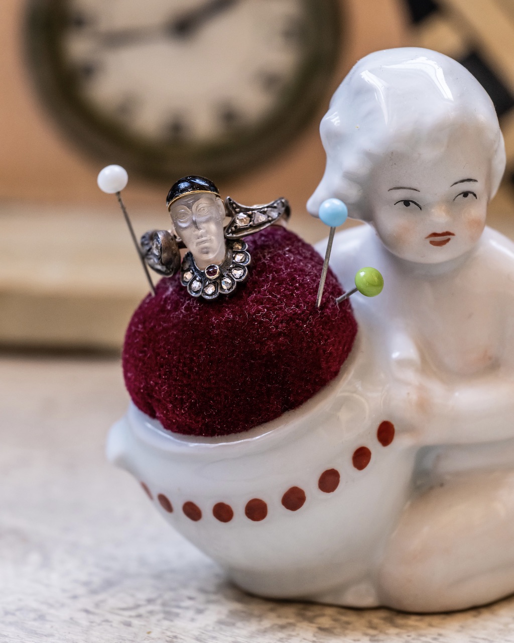 The Expert’s Guide to Scoring Antique Jewelry Finds 6 Learn all about Lynn Yaeger's Antique Jewelry shopping tips