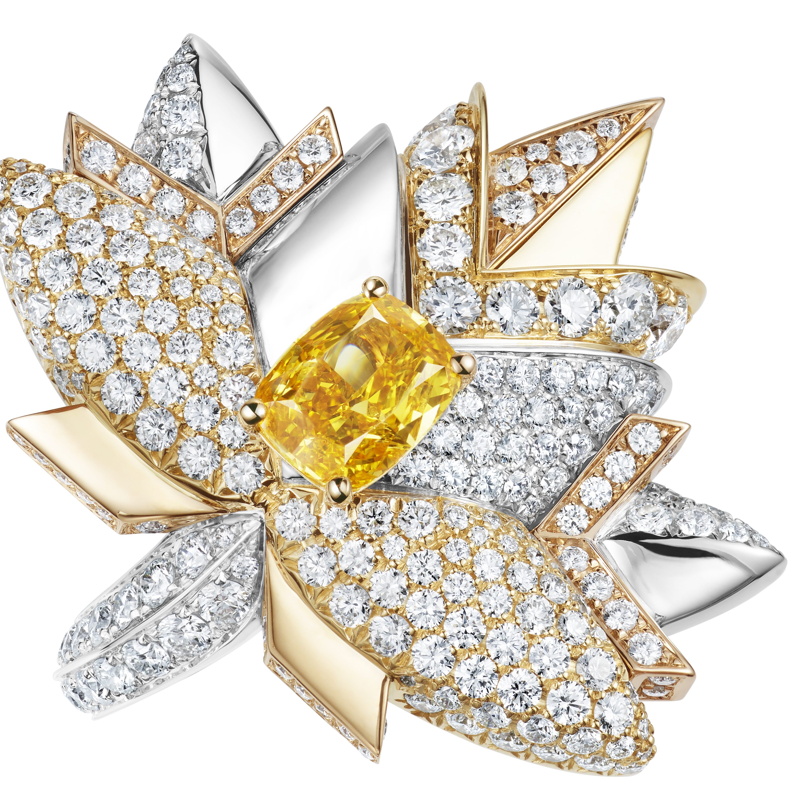 De Beers dévoile le Chapitre 2 de la Collection Essence of Nature 6 De Beers dévoile le Chapitre 2 de la Collection Essence of Nature