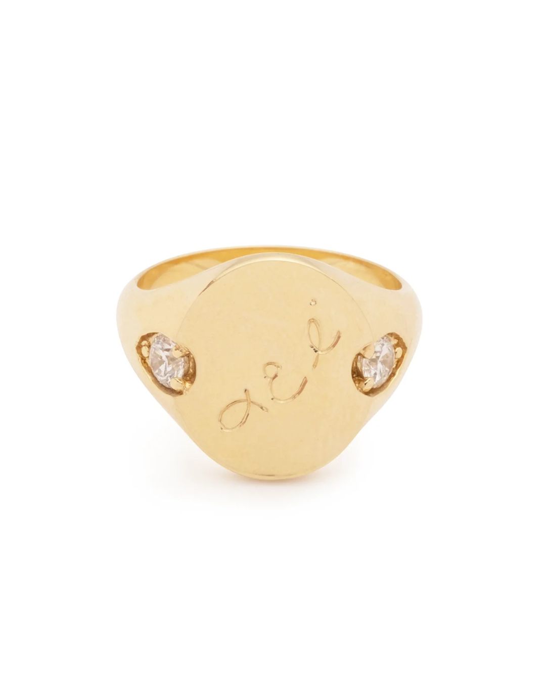 Why the Signet Ring Is the Perfect Unisex Accent Piece