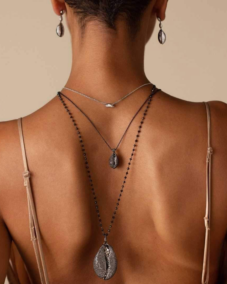shell jewelry: black diamond shell necklace