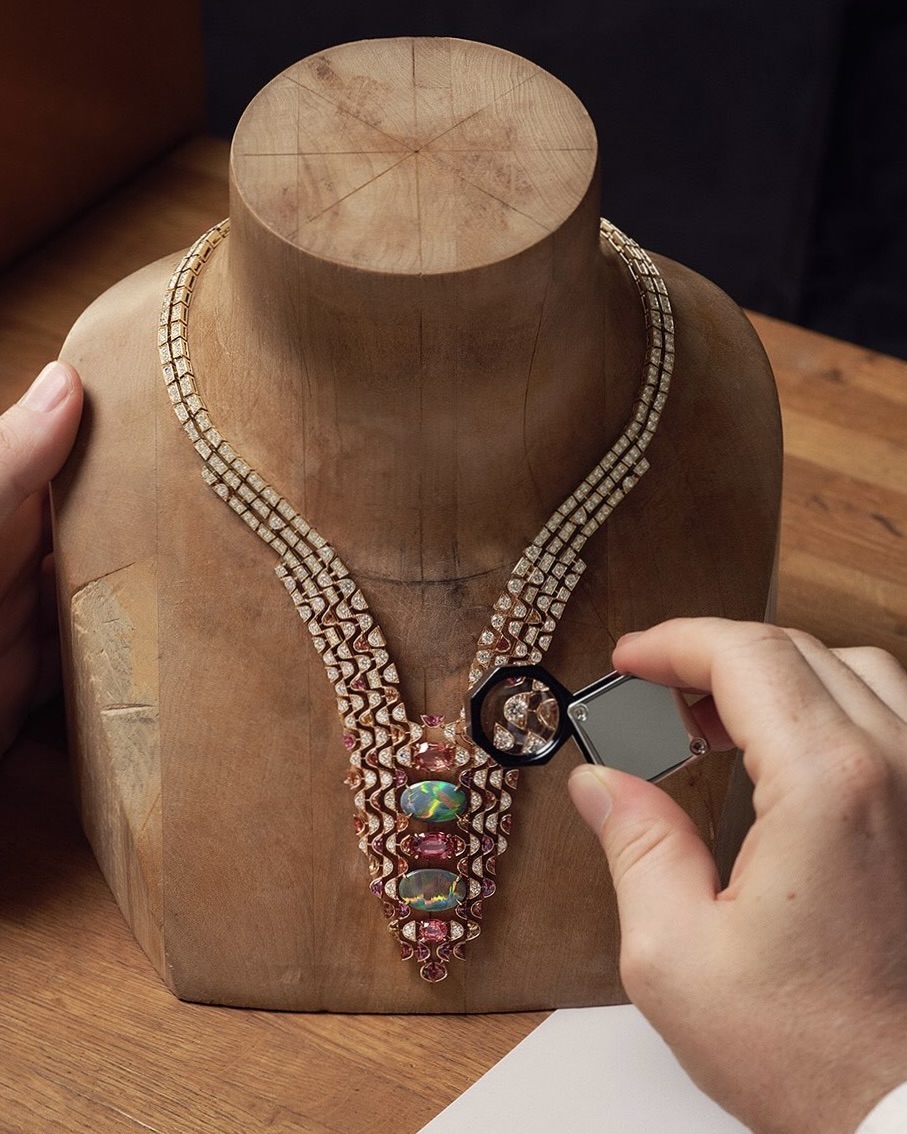 The Most Iconic Jewelry Moments in the History of the Venice Film Festival 4 Riley Keough Wore Cartier Jewelry at the 2025 Venice Film Festival