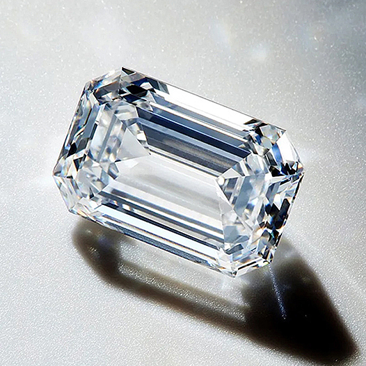 Diamond Shape Guide: How to Maximize Style and Visual Impact