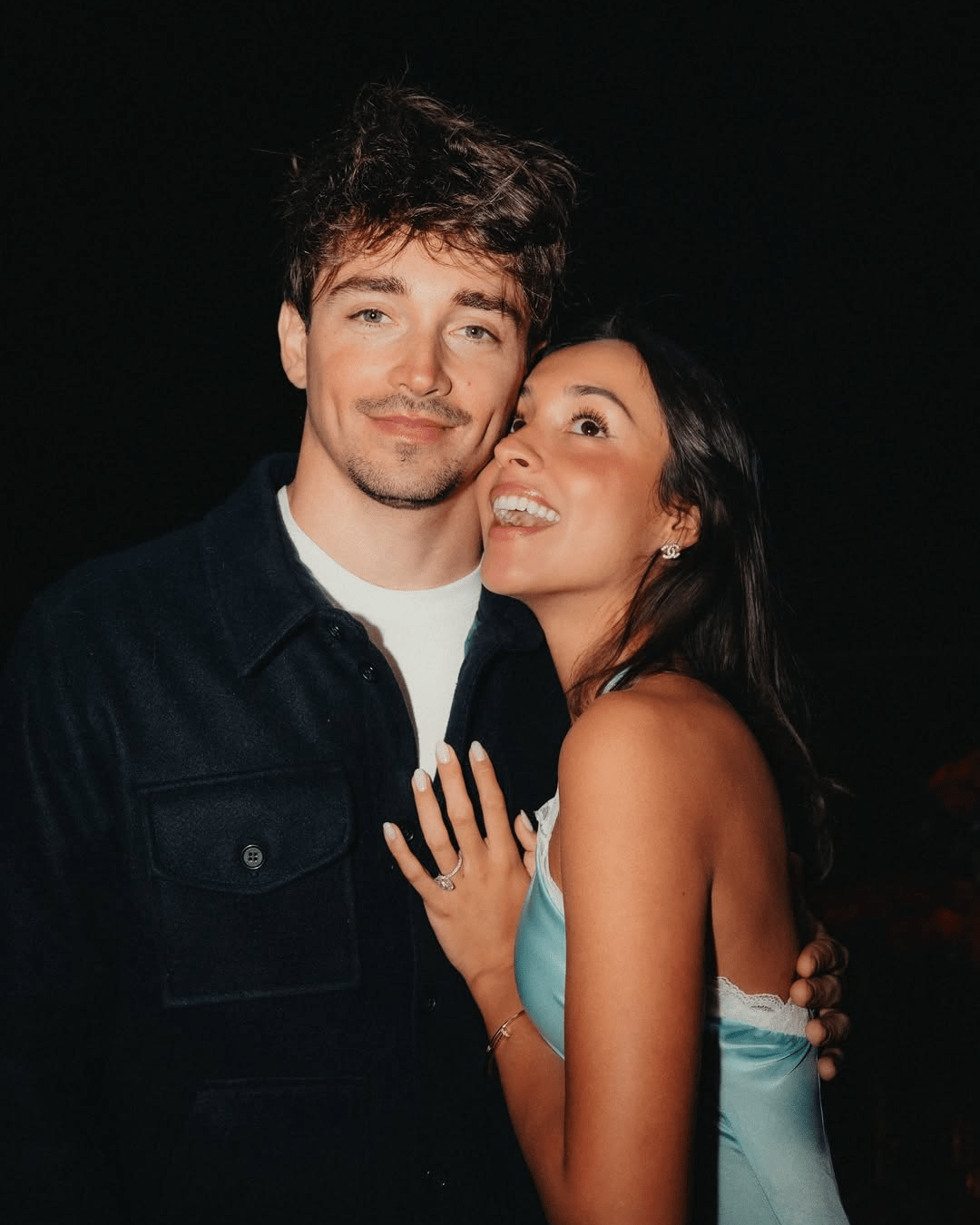 Taylor Swift, Zendaya & Dua Lipa: Every Major Celebrity Engagement Ring of 2025 3 Taylor Swift, Zendaya & Dua Lipa: Every Major Celebrity Engagement Ring of 2025