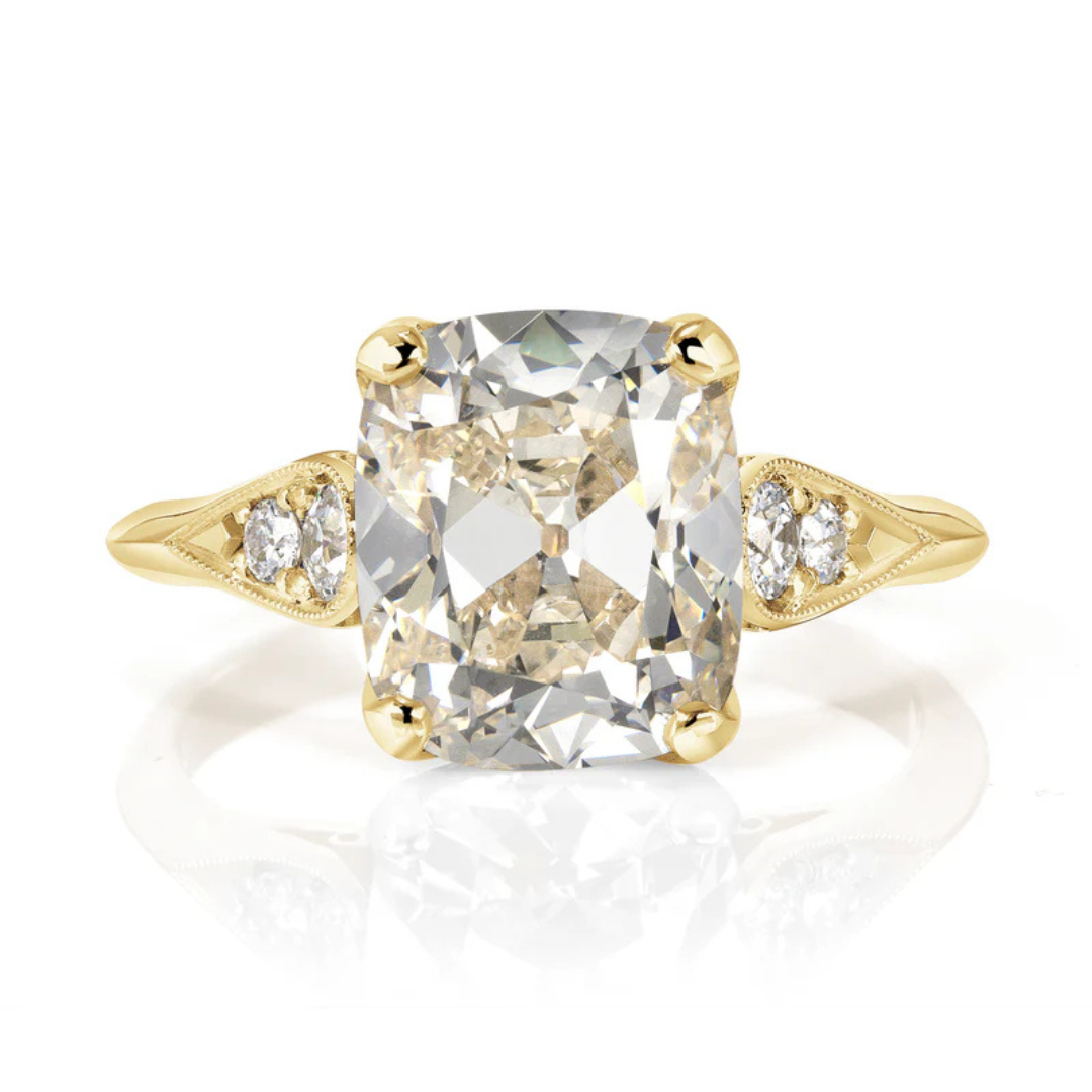 How to Find Engraved Rings with Deep Meaning and Personal Significance