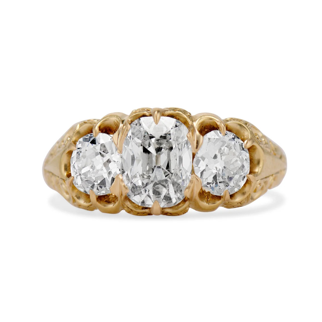 How to Find Engraved Rings with Deep Meaning and Personal Significance