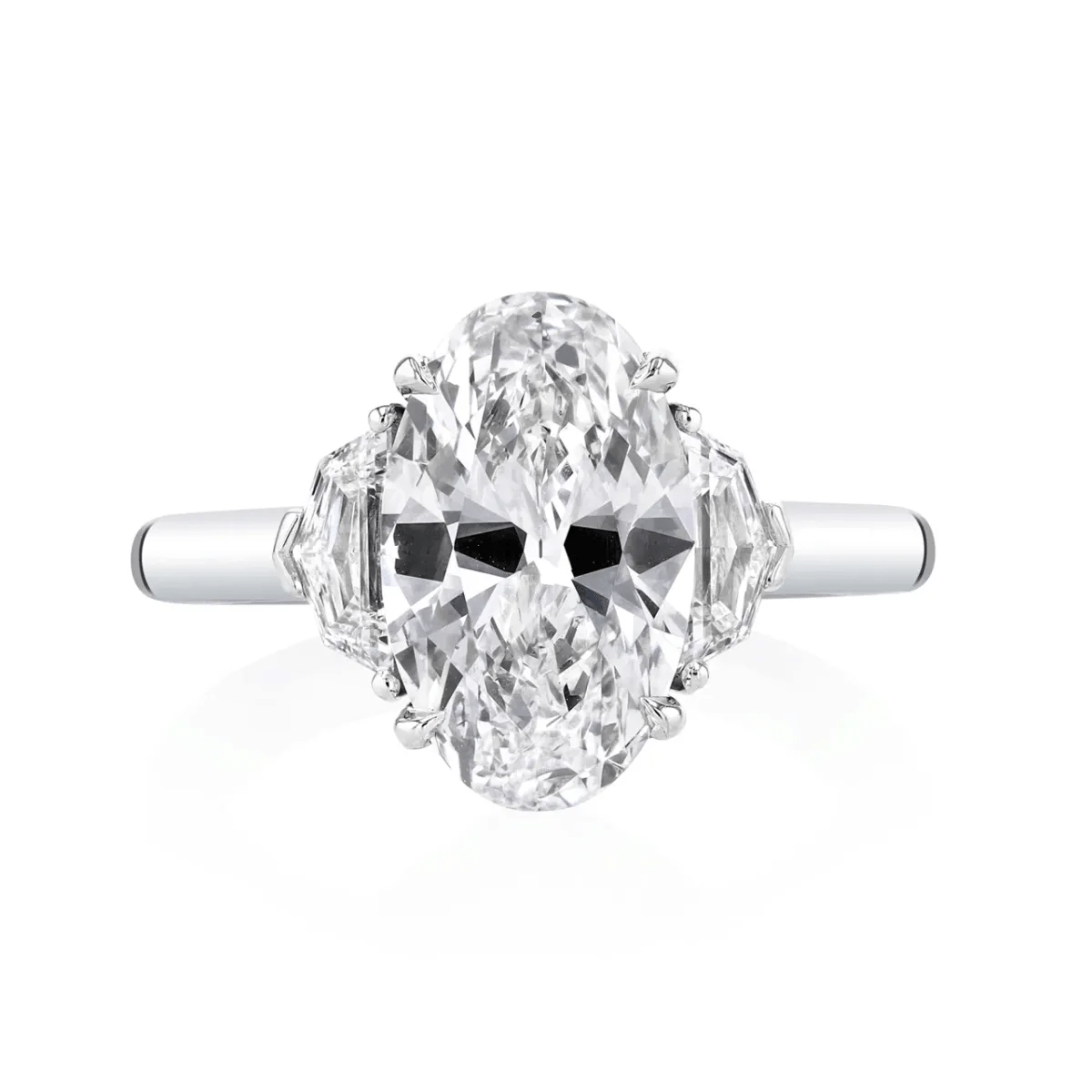 Diamond Shape Guide: How to Maximize Style and Visual Impact