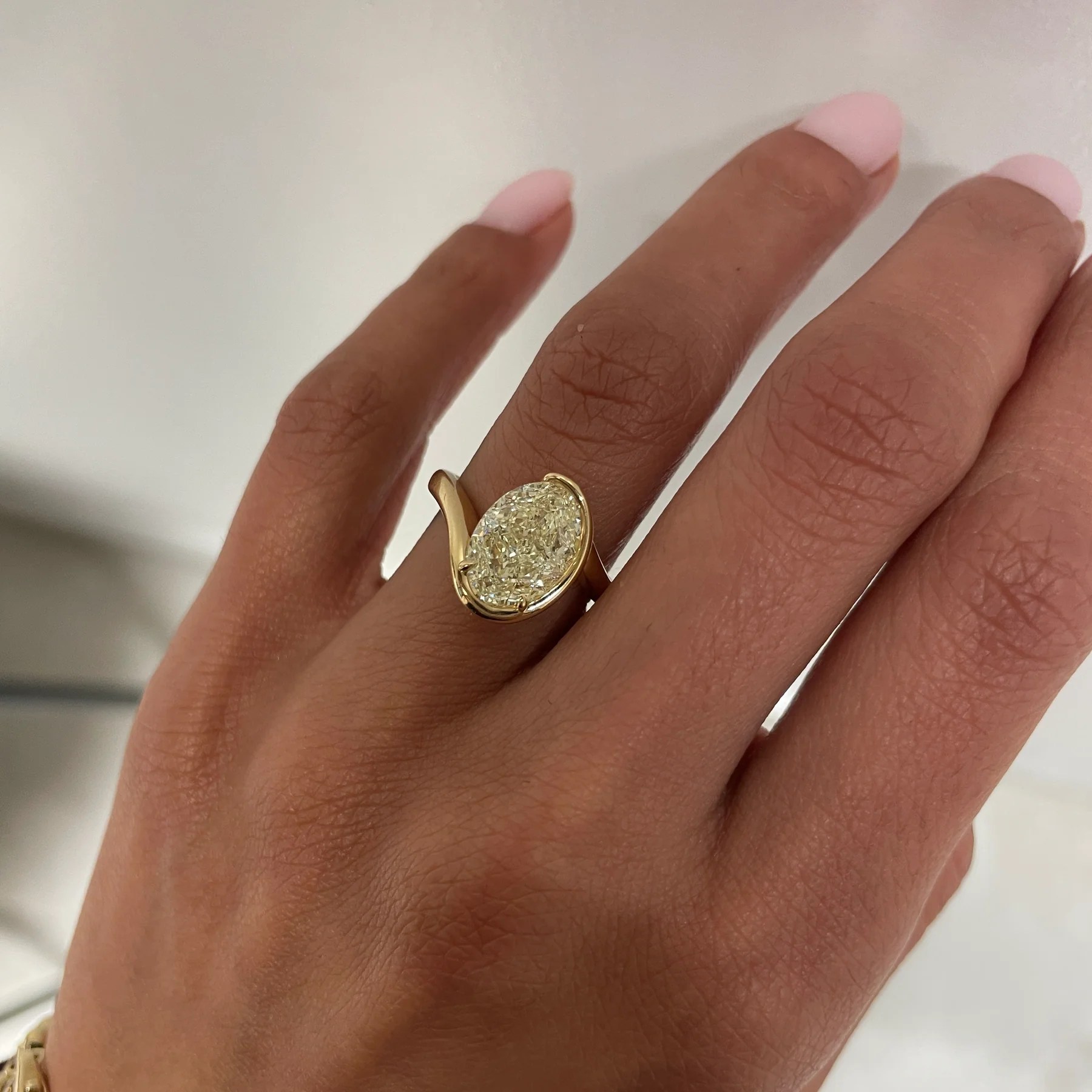 The Solitaire Ring Setting Simply Never Goes Out of Style 8 solitaire ring