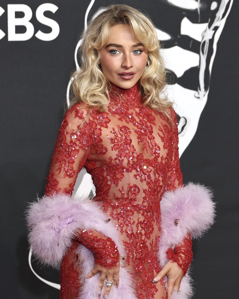 Sabrina Carpenter Wore Tiffany & Co. to the 2025 MTV VMAs