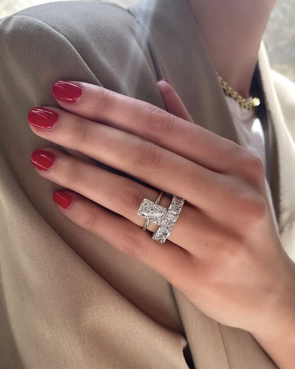 The Radiant Cut Diamond: A History of Infinite Sparkle 5 Material Good Radiant Cut Diamond Engagement Ring