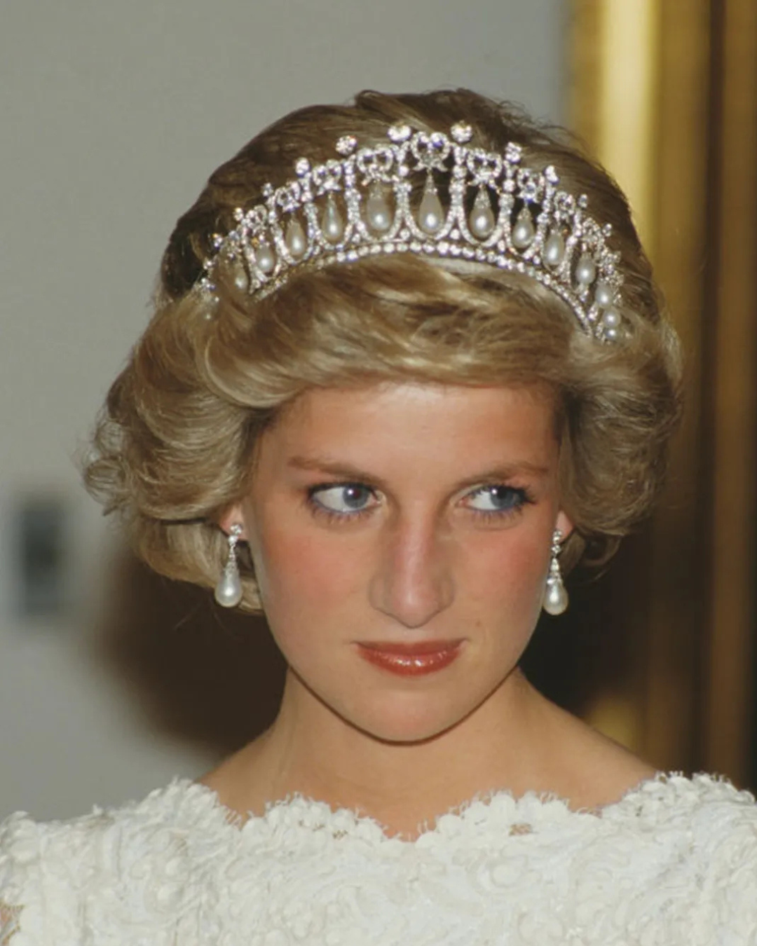 princess diana lover's knot tiara