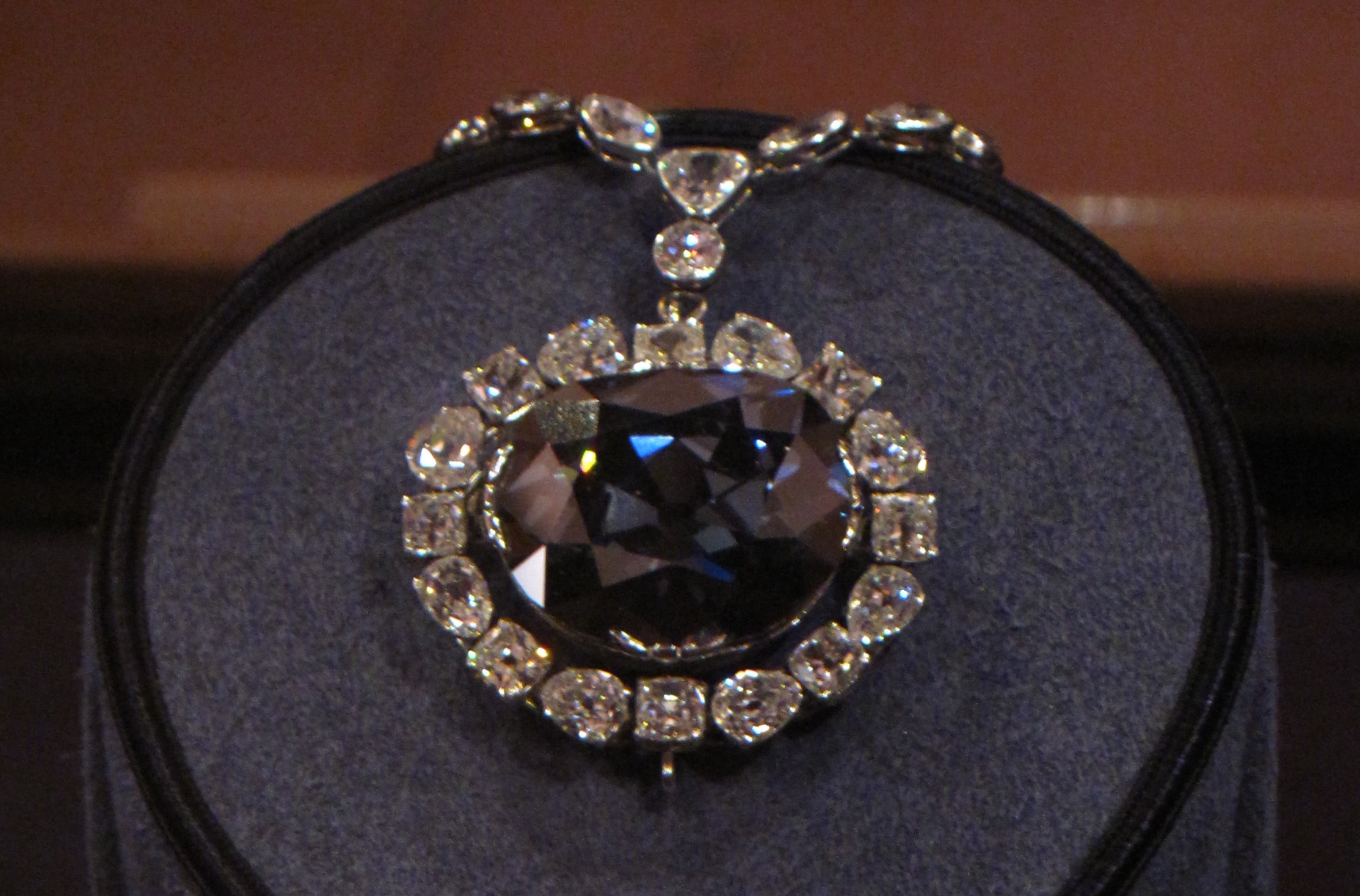 Icons of Rarity: The World’s Most Famous Fancy Coloured Diamonds