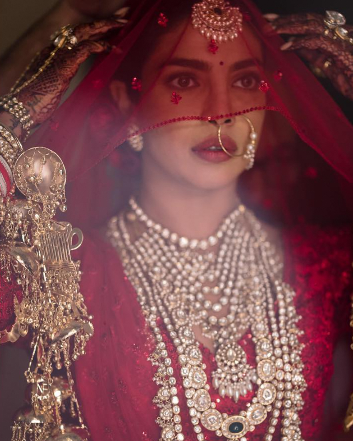 Spotlighting Priyanka Chopra Jonas' Most Epic Diamond Looks 7 Pear Shaped Diamonds Set