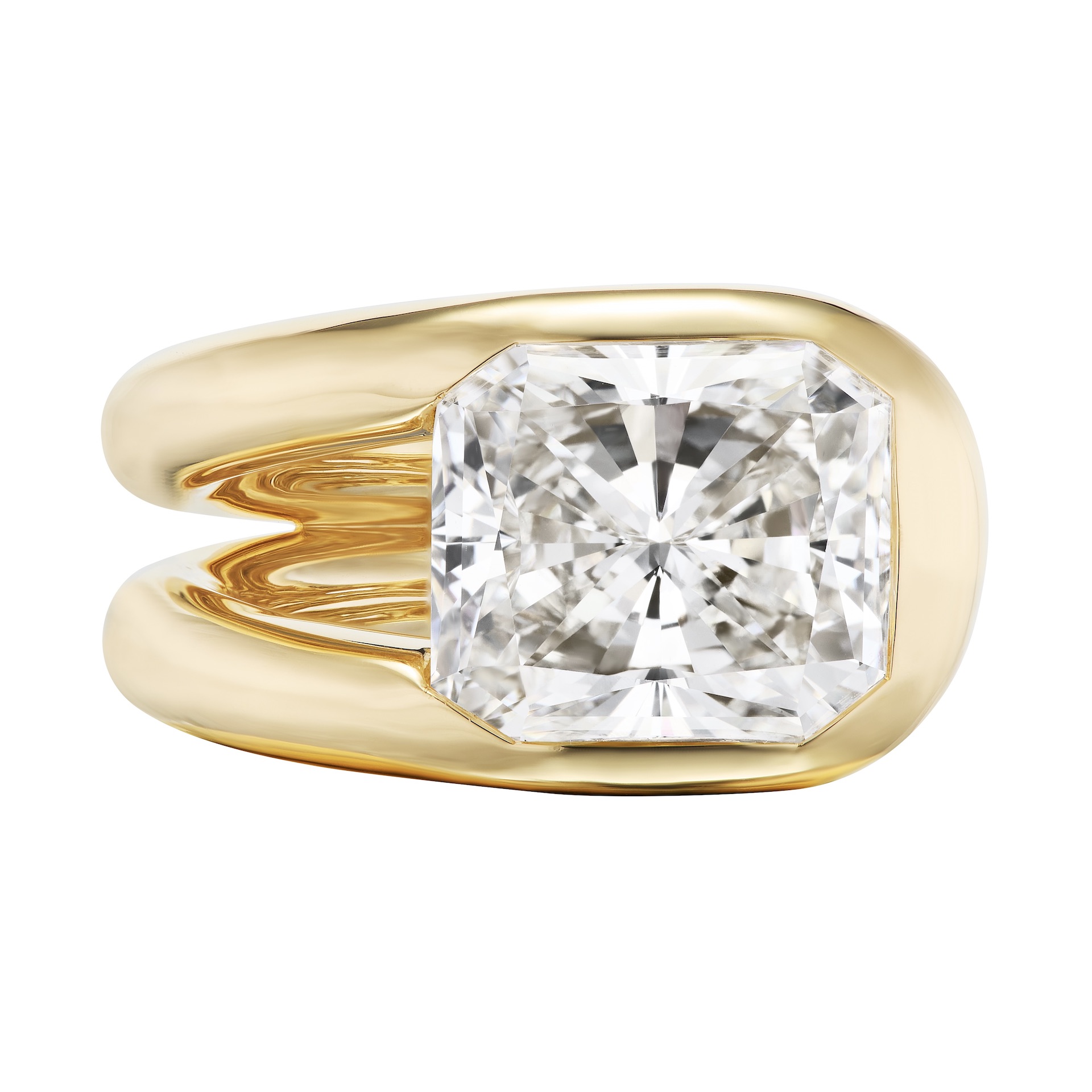 Heidi Farrugia's Engagement Ring Redesign by Uniform Object