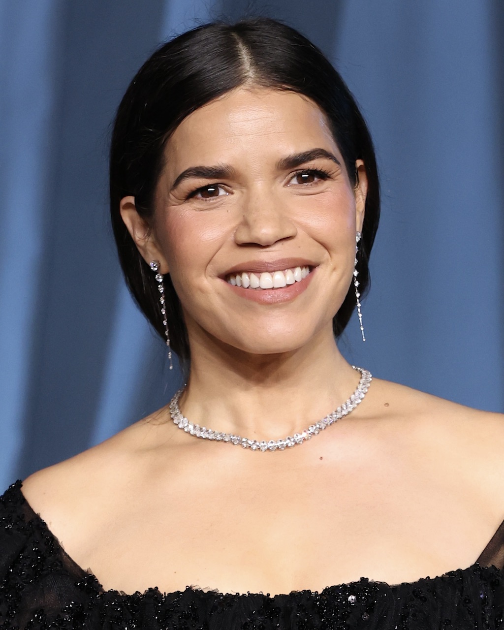 The Best Jewelry Moments of the 2025 Academy Museum Gala 22 America Ferrera in Fernando Jorge and SHAY Jewelry 2025 Academy Museum Gala