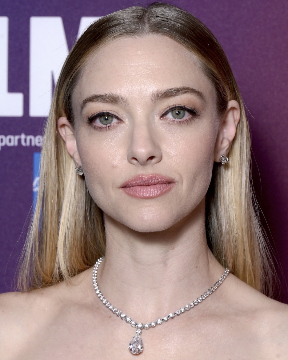 Amanda Seyfried at London Film Festival 2025 in Tiffany & Co. Diamond Choker with Pendant.