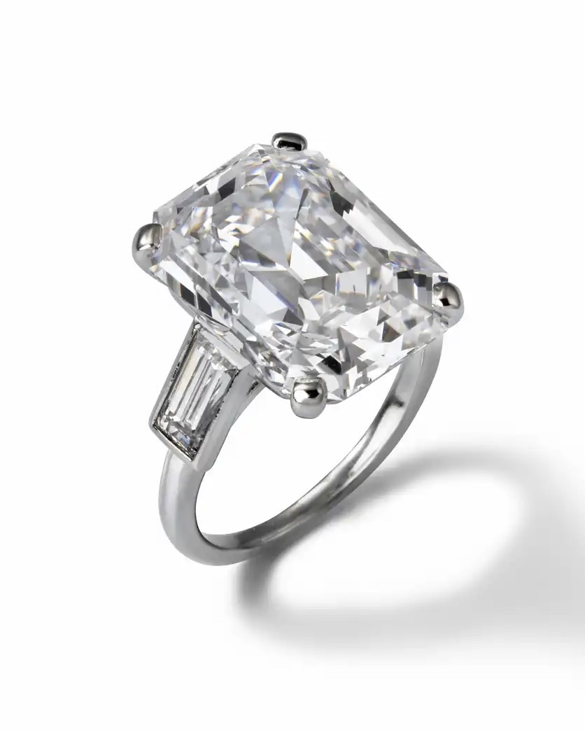 Grace Kelly Set the Trend For Emerald-Cut Diamond Engagement Rings 5 Grace Kelly engagement ring