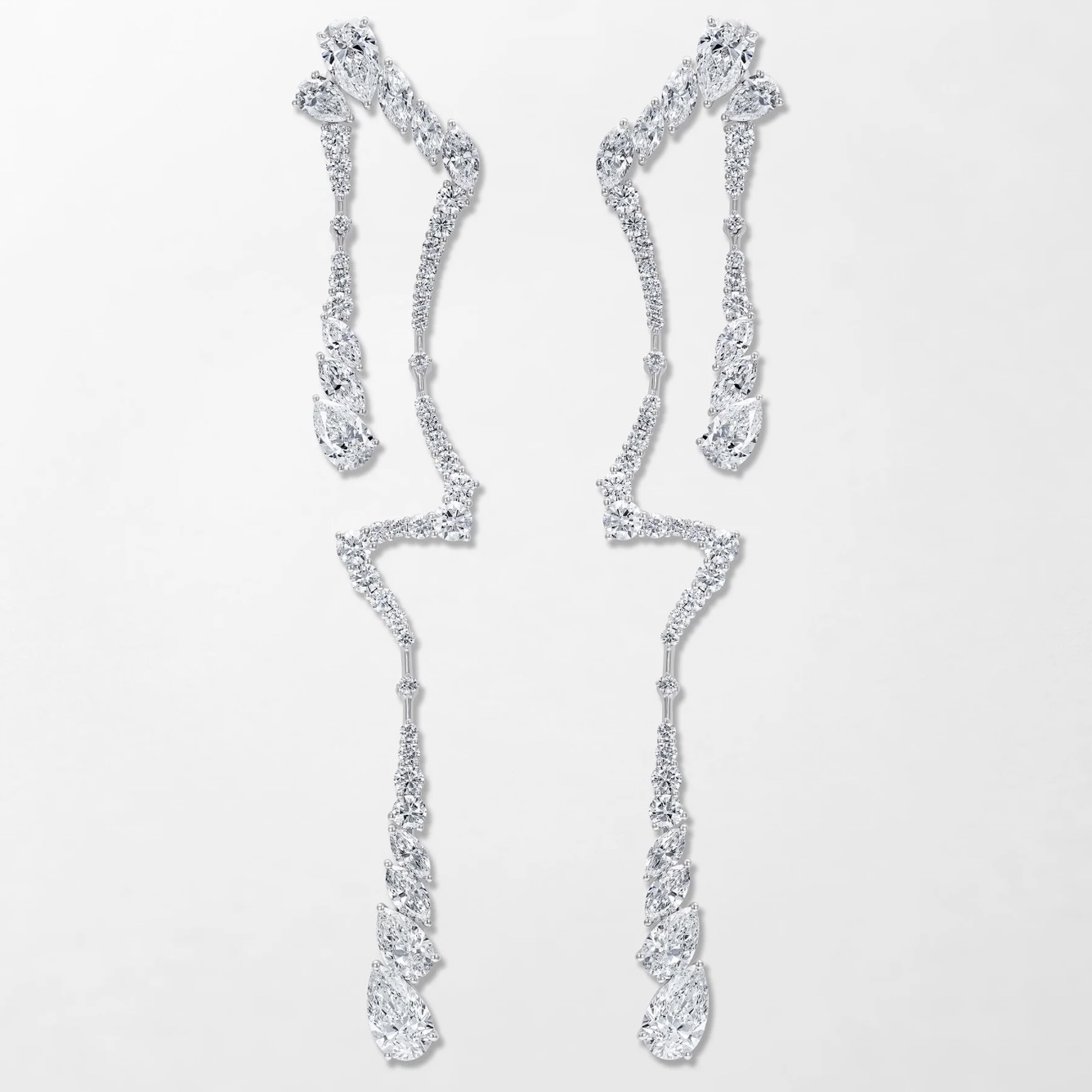 Art For Your Ears: A Guide to the Best Diamond Chandelier Earrings