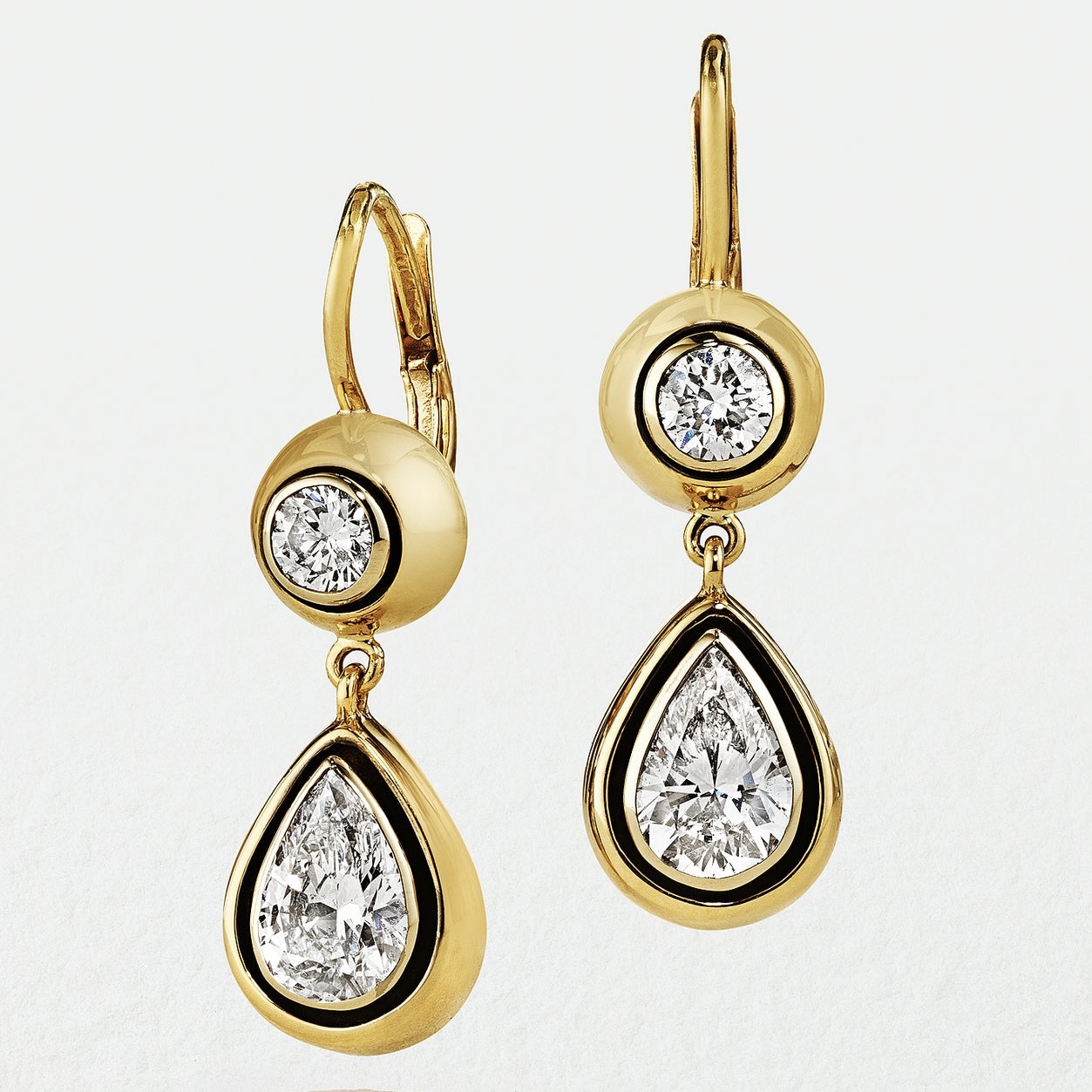 The Ultimate Guide to Diamond Drop Earrings