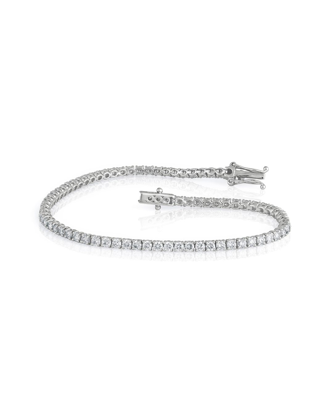 Elegant tennis bracelet