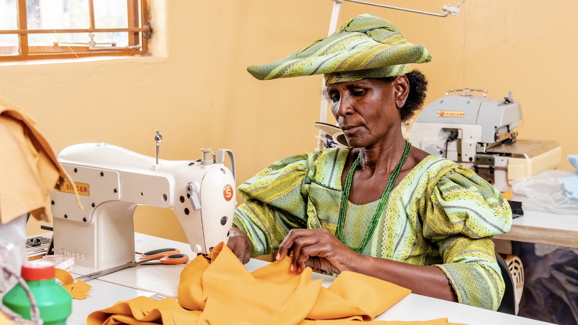 As part of the De Beers-backed Tokafala program, Keleitshwaretse Mothadiwa was trained and mentored with the skills needed to earn a steady income, gain independence, and, in turn, support their families and communities