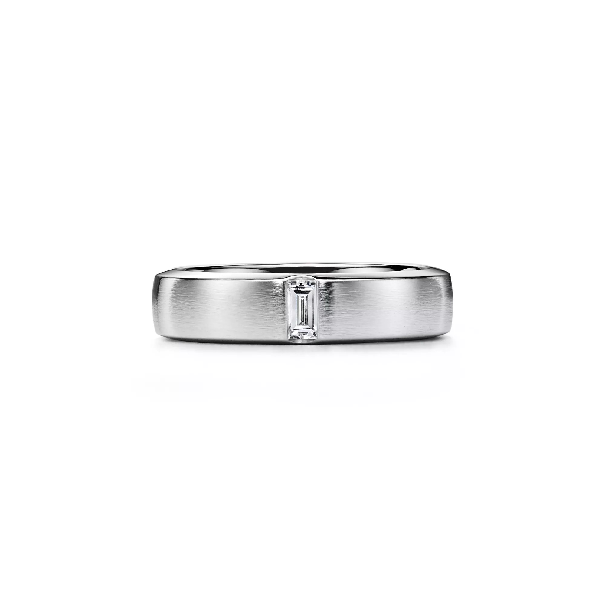 6 Men’s Wedding Bands Redefining Tradition in 2025Wedding Bands 15 6 Men’s Wedding Bands Redefining Tradition in 2025Wedding Bands