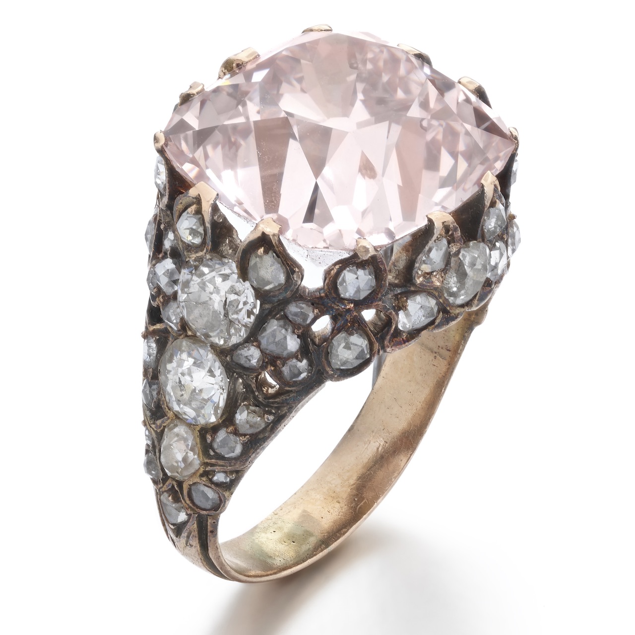 A Light Pink Diamond and Diamond Ring – Formerly in the Collection of Princess Neslishah Sultan 