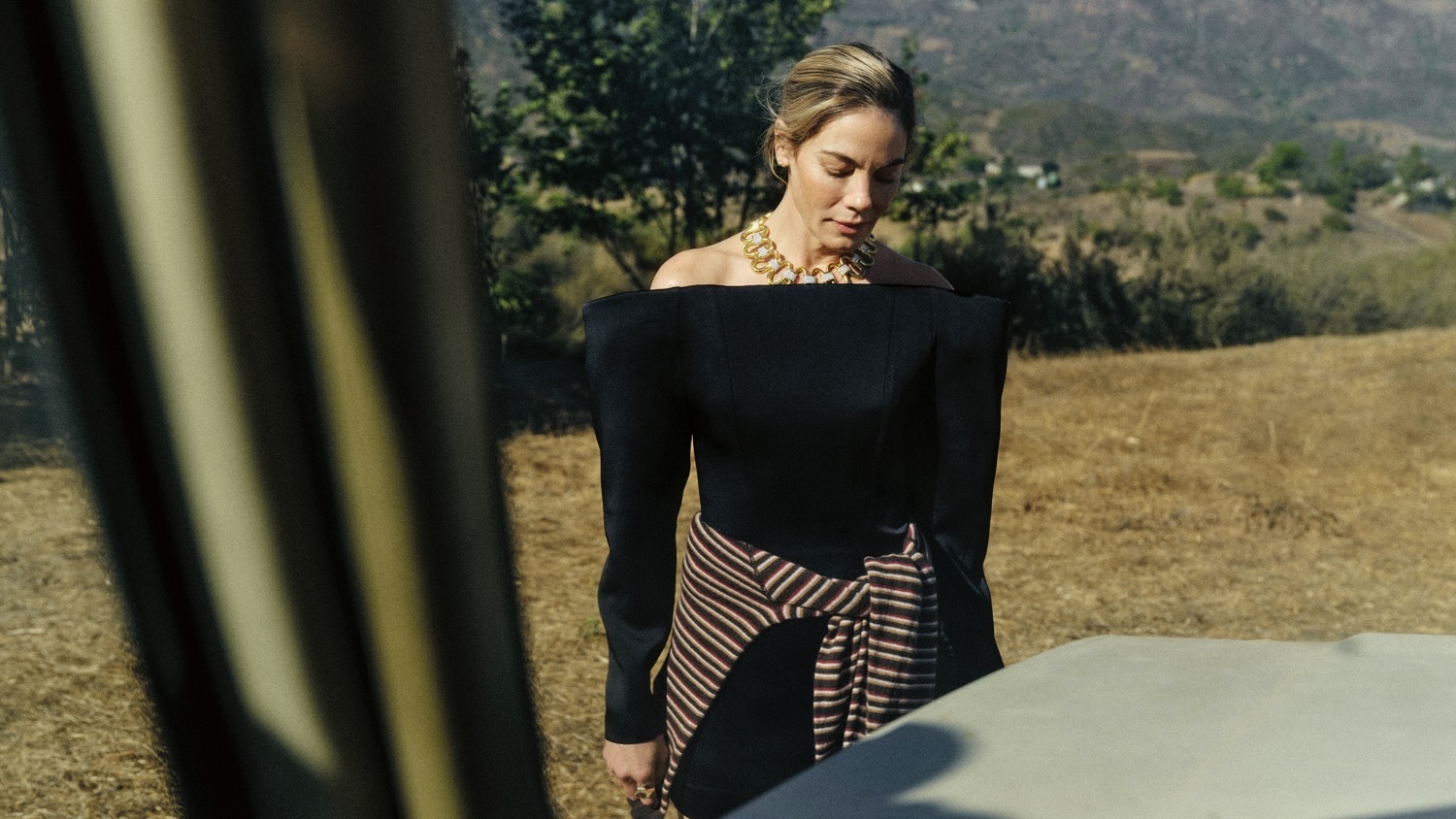 Michelle Monaghan: Timeless & Sparkling in Desert Diamonds