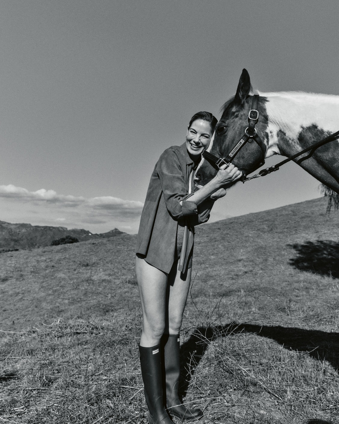 Michelle Monaghan: Timeless & Sparkling in Desert Diamonds