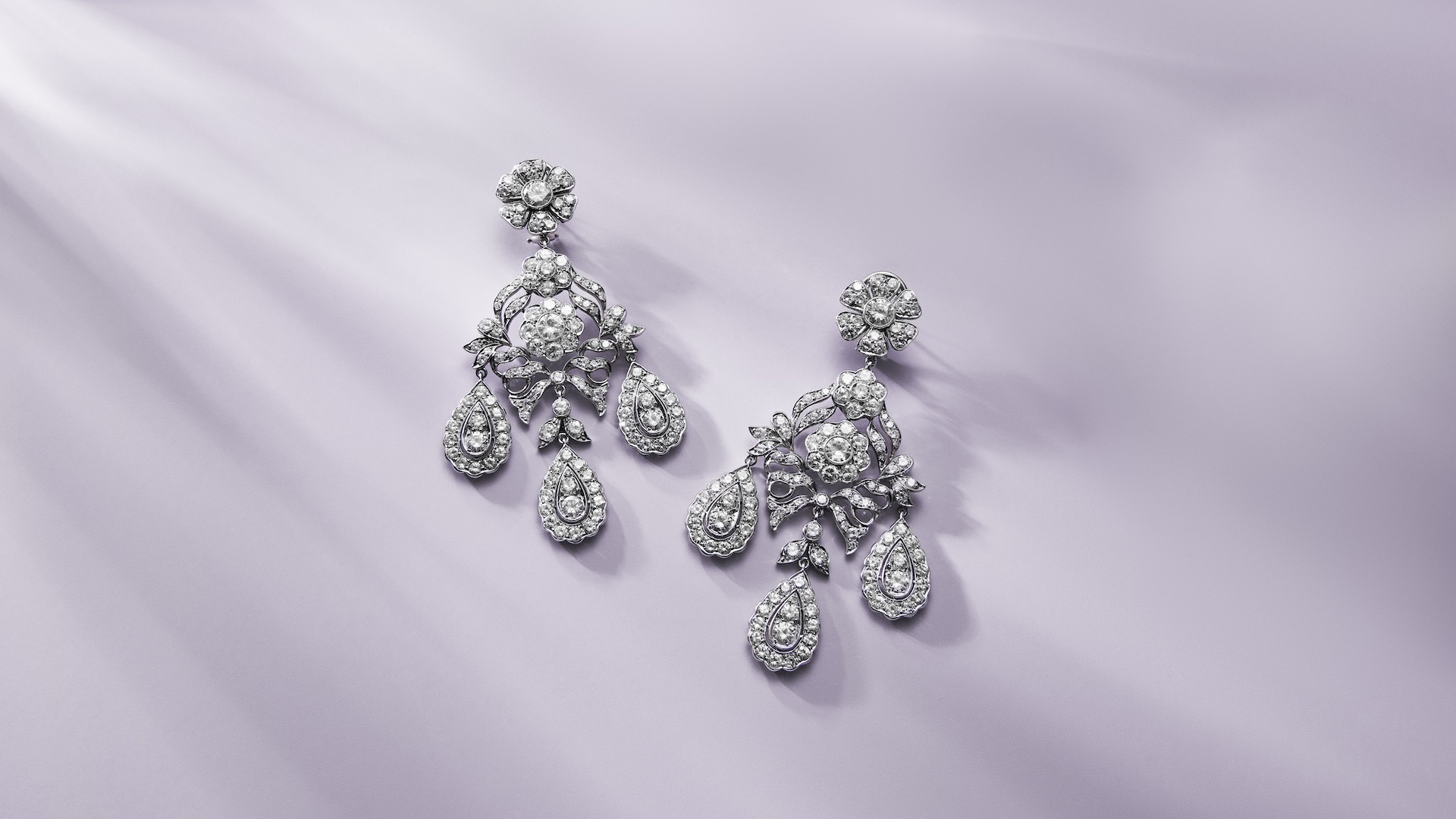 Lorraine Schwartz looks back on her friendship with Elizabeth Taylor and spills all about the diamond earrings Kim Kardashian wore at the Balenciaga fashion show.