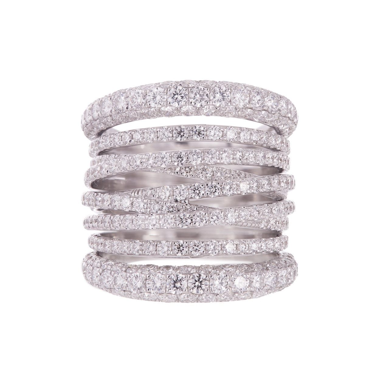 Pavé Diamonds: A Second Skin of Endless Sparkle & Craftmanship