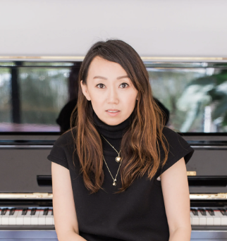 Chunky Rings Are Trending: A Guide to the Bold Band Revival