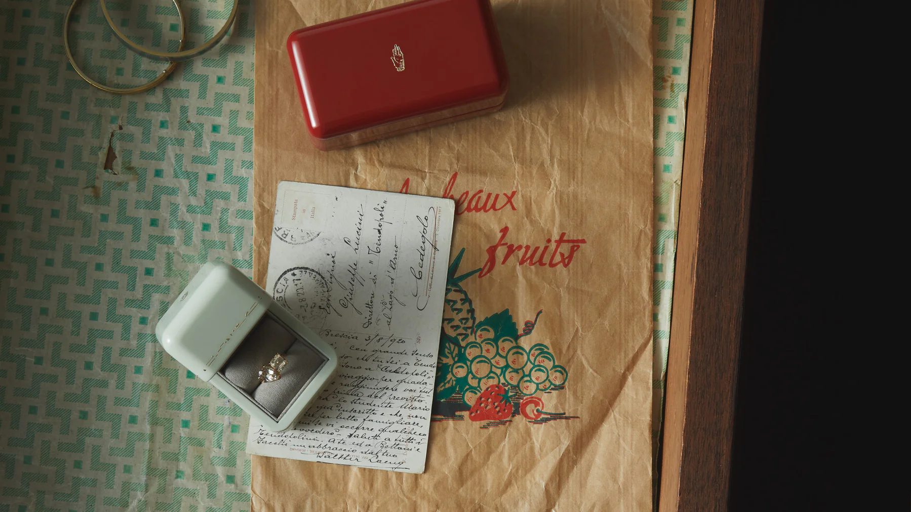 Proposal ideas: Trove ring box with diamond two stone ring