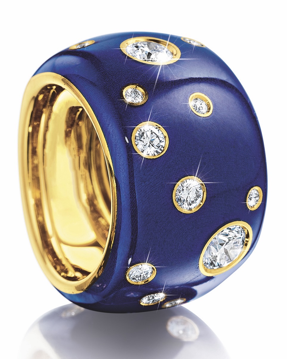 Dakota Johnson Street Style Jewelry