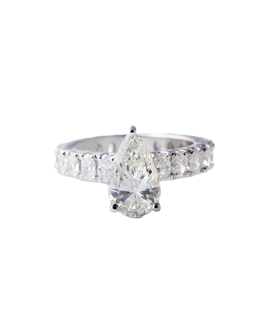 Teardrop diamond ring