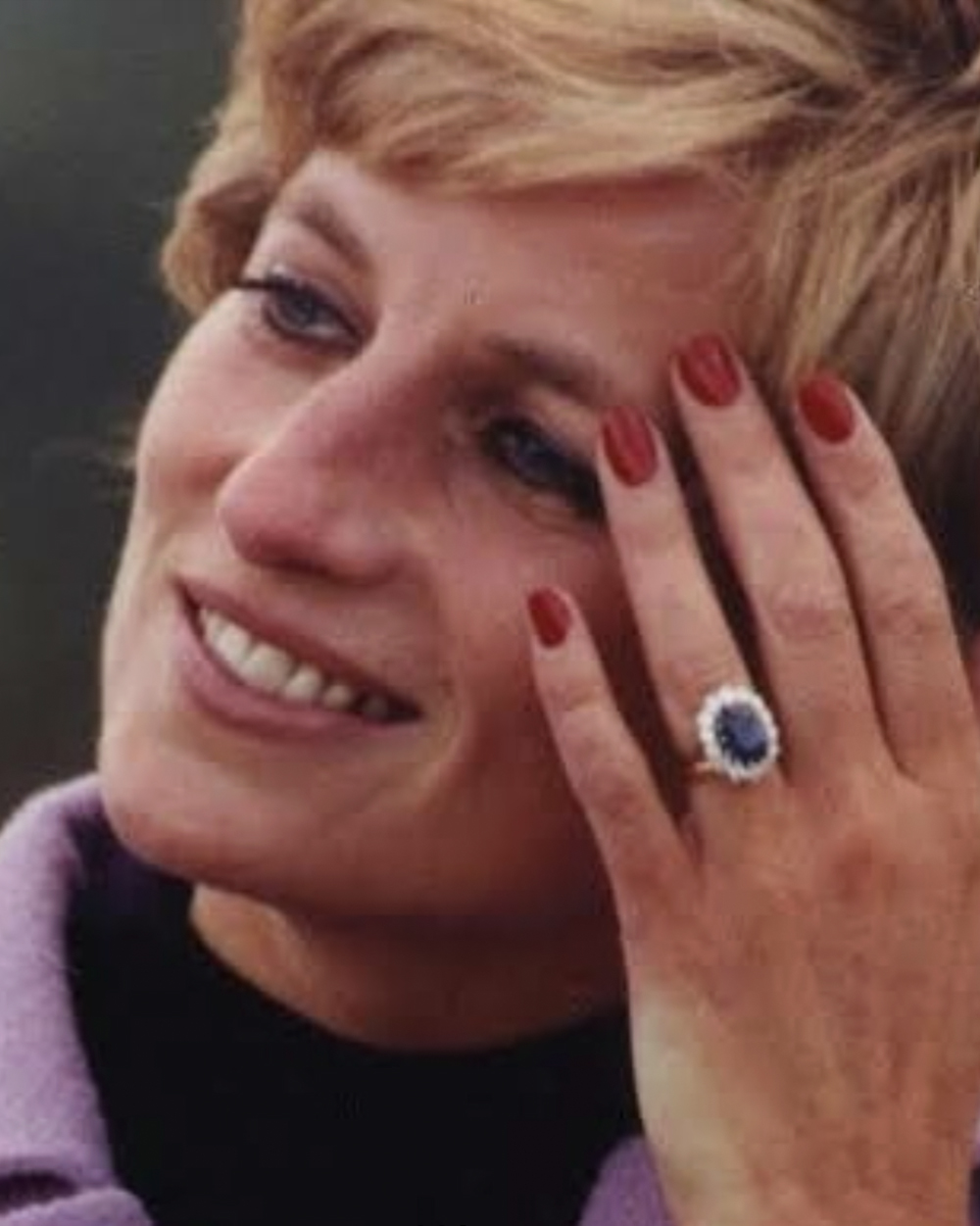 When the World Said Yes: Celebrity Engagement Rings That Changed the Game 3 Princess Diana’s engagement ring