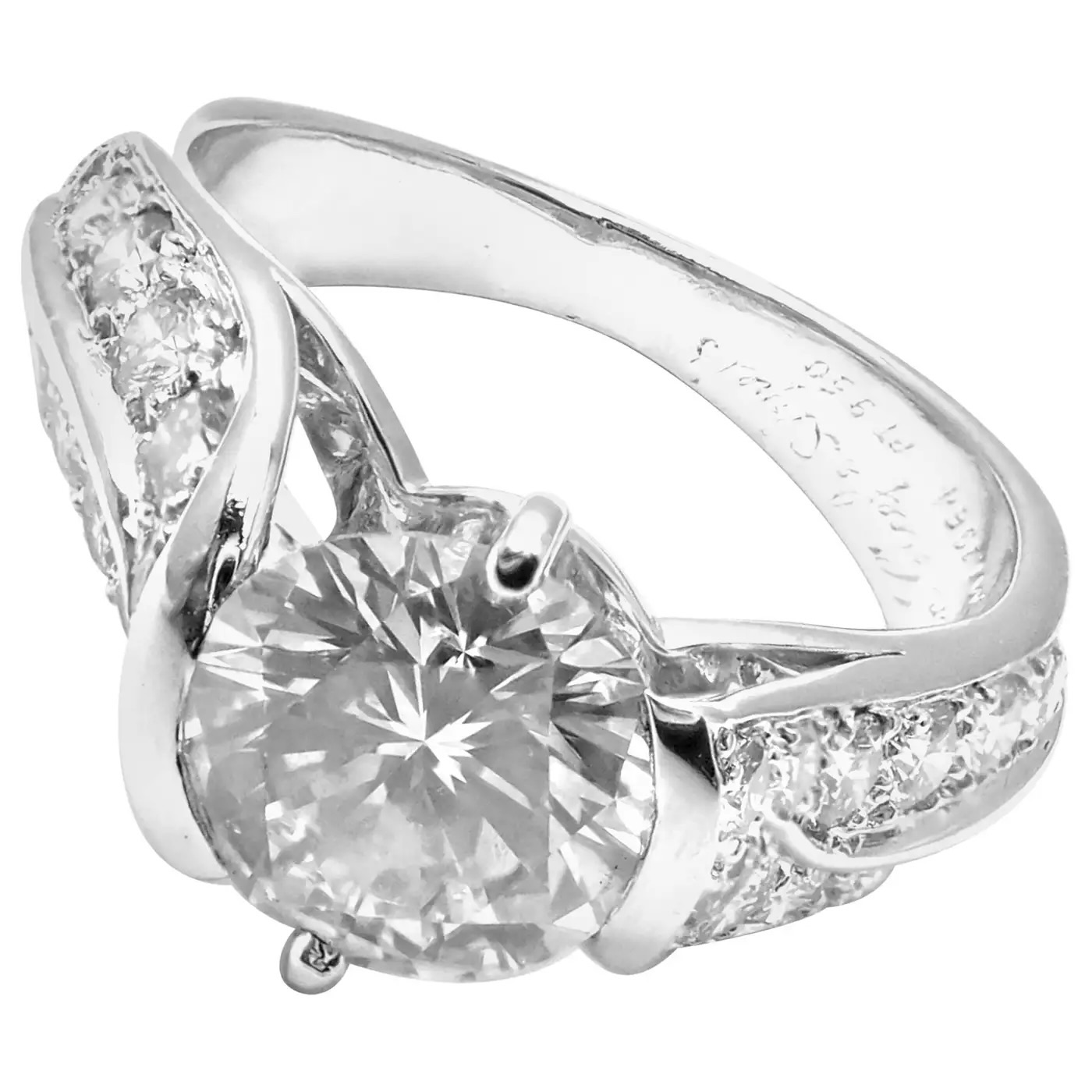 Everything to Know About How to Sell a Diamond 8 How to Sell a Diamond: Diamond Engagement Ring (Courtesy of 1stDibs)