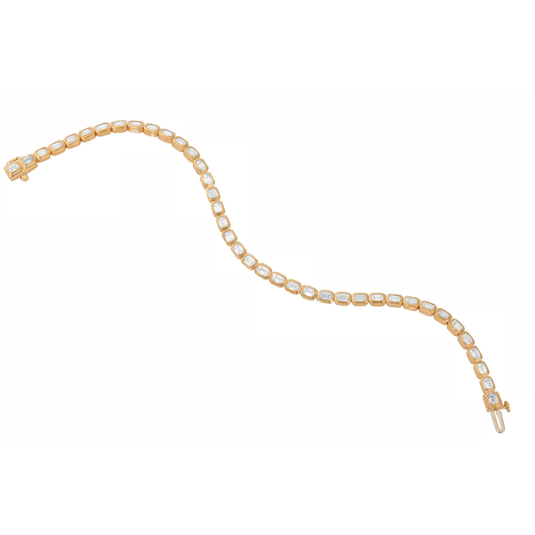 16 Gift Ideas from London Jewelers That Are Sure to Wow Everyone on Your List 9 London Jewelers yellow gold tennis bracelet
